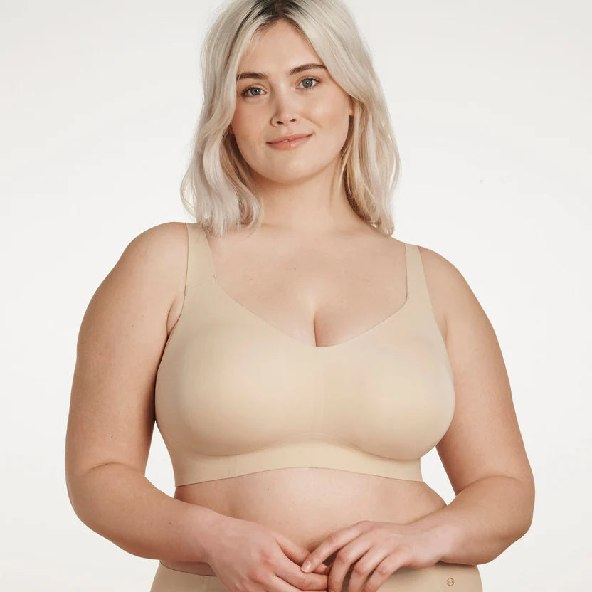 Evelyn and Bobbie Firm support soft bra